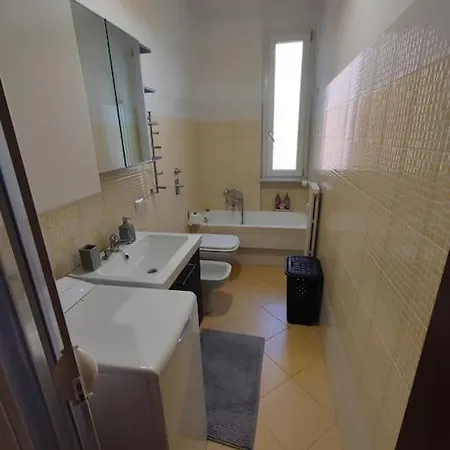 Esplora Comodamente E Poi Riposa Tranquillo Apartment Milan