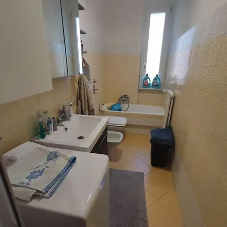 Esplora Comodamente E Poi Riposa Tranquillo דירה מילאנו