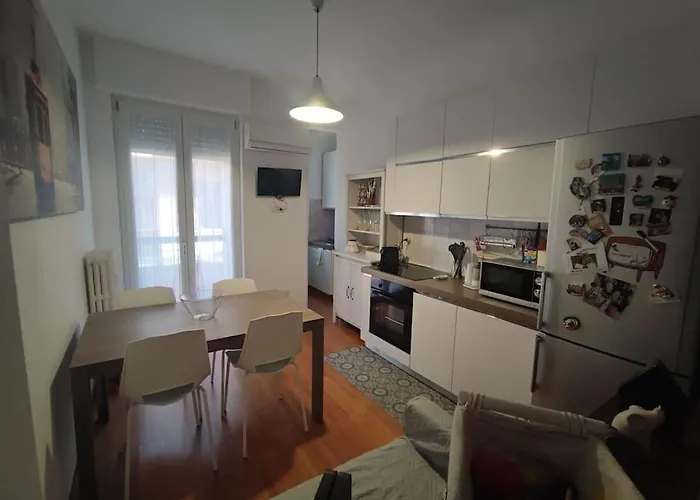Esplora Comodamente E Poi Riposa Tranquillo Milan