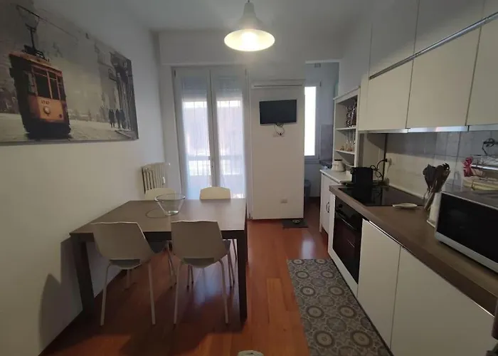 Esplora Comodamente E Poi Riposa Tranquillo Apartment Milan